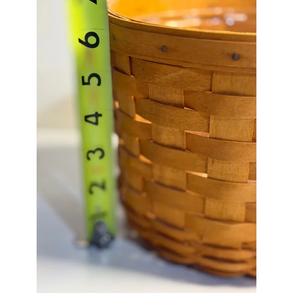 VTG Longaberger Basket Brown Round Woven Wood Handle Plastic Liner 1999 Decor